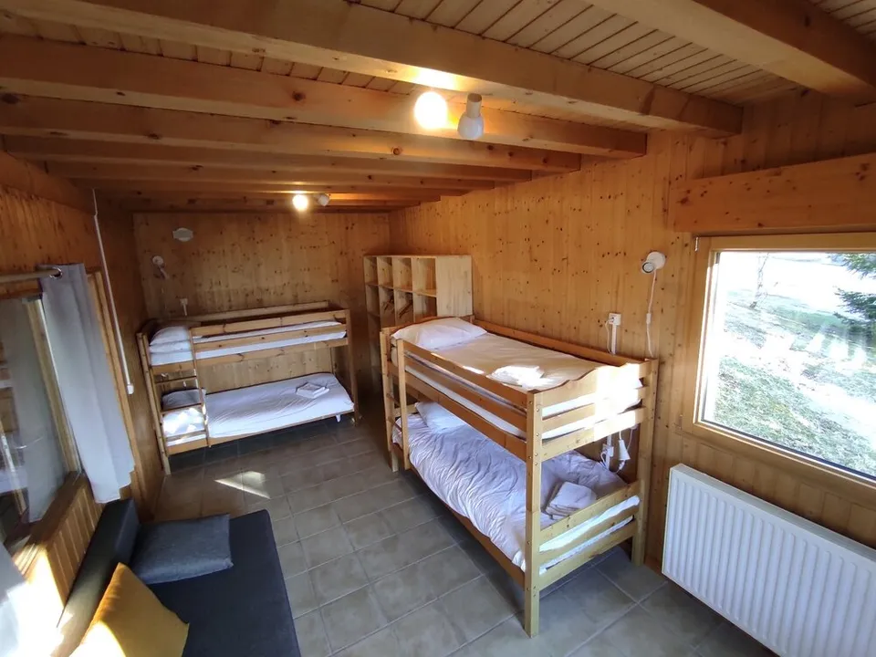 Chambre avec deux lits superposés – Gîte Gentiane (1)
