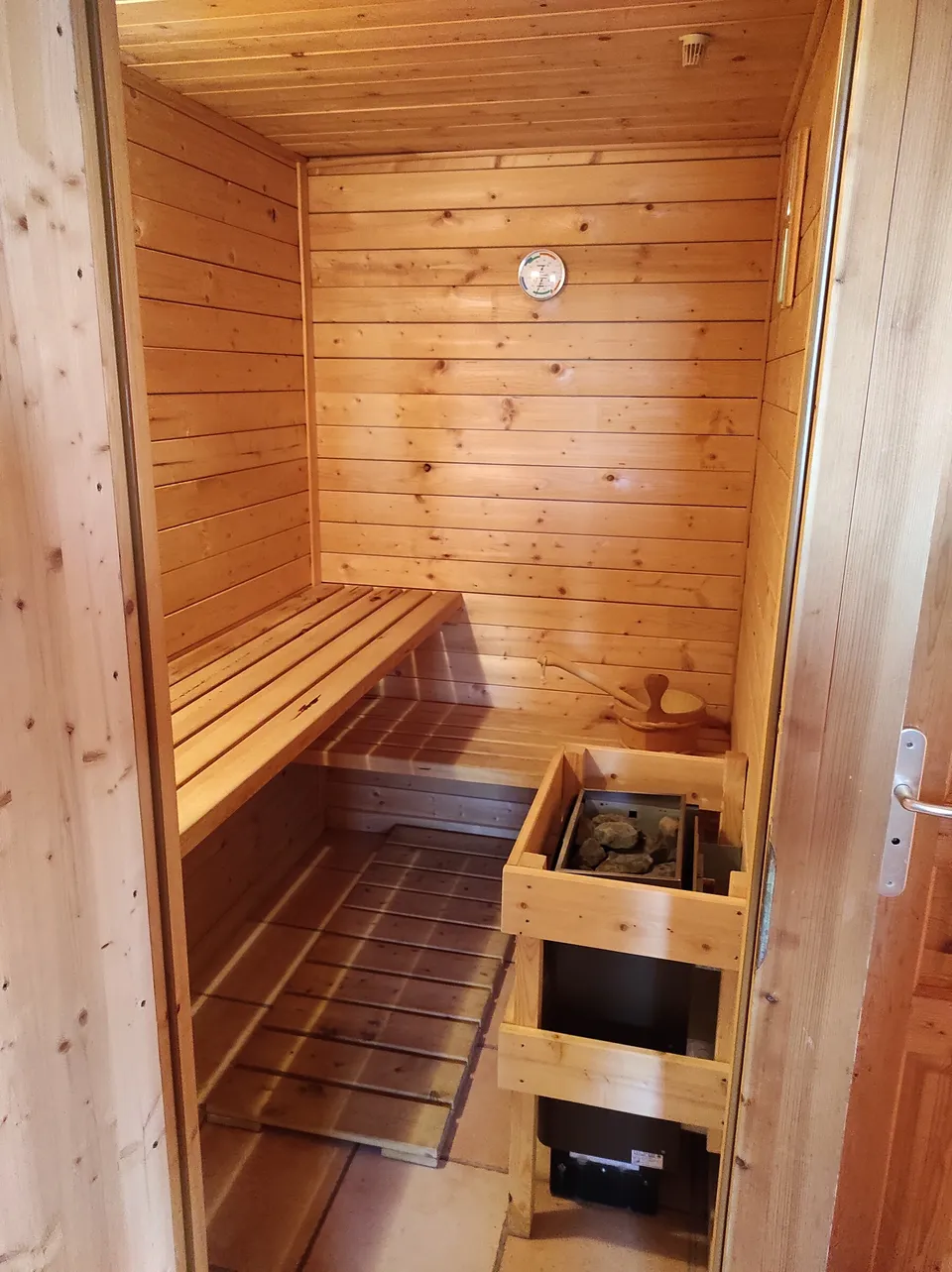 Sauna privatif – Chalet Anémone (1)