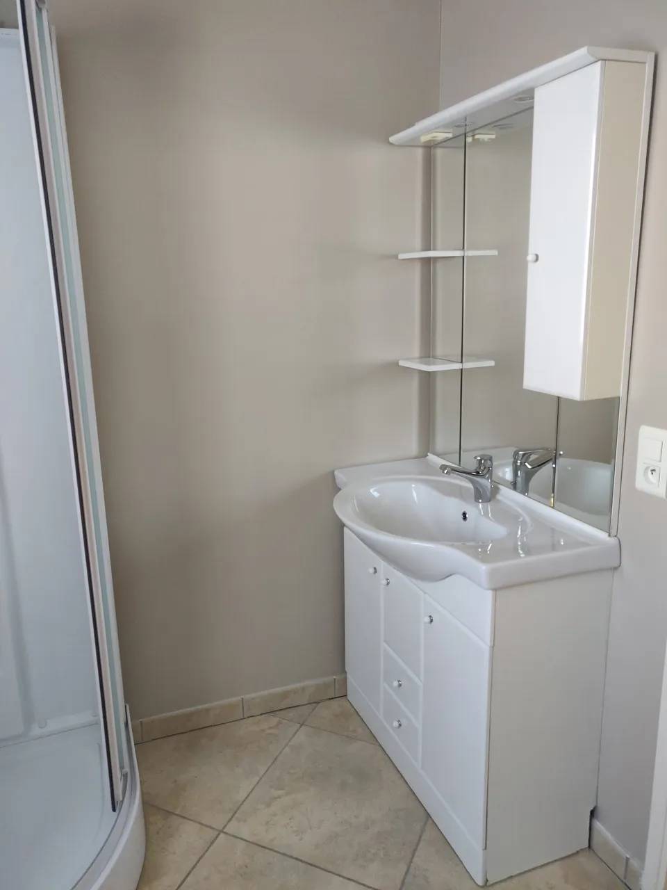 Première salle de bain – Gîte Edelweiss (4)