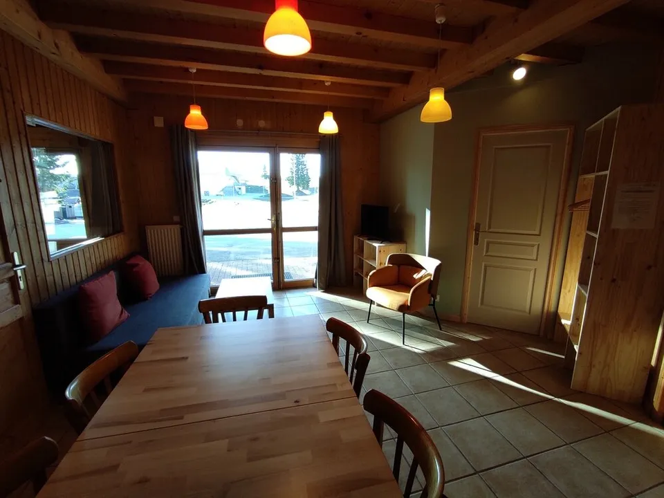 Salon et salle à manger – Gîte Gentiane (1)